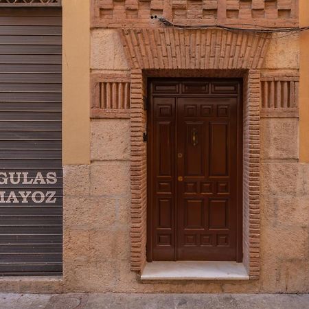 Feelathome Atarazanas Apartments Malaga Ngoại thất bức ảnh