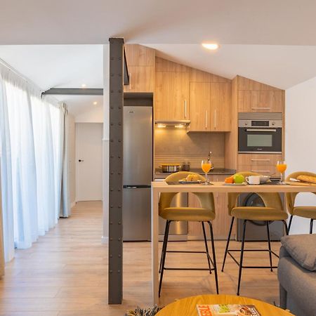 Feelathome Atarazanas Apartments Malaga Ngoại thất bức ảnh
