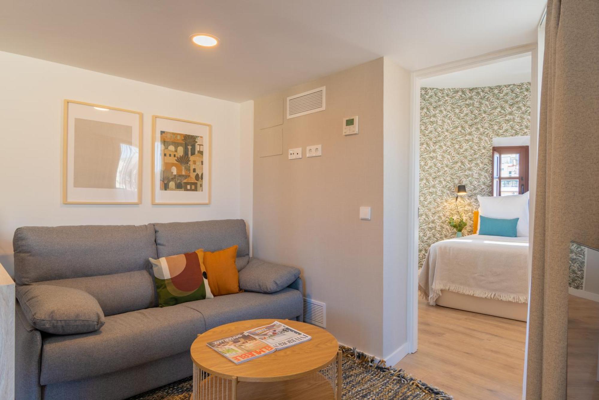 Feelathome Atarazanas Apartments Malaga Ngoại thất bức ảnh
